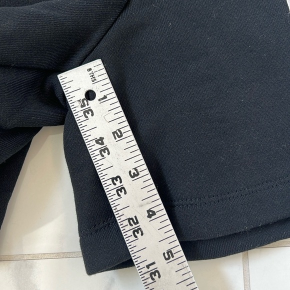 🆕 Nike Spell Out Fleece Black Pink Splatter Camo Oversized Shorts Women’s M - Picture 13 of 14